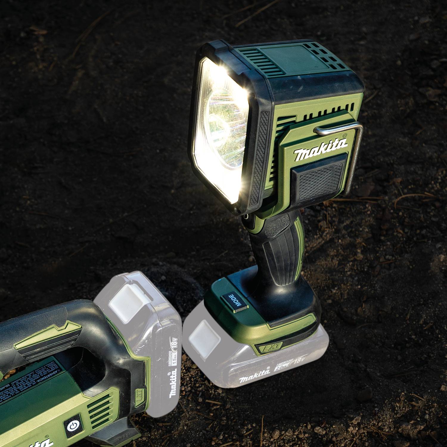 Makita Outdoor Adventure, Makita Outdoor Adventure ADML812 18V LXT L.E.D. Flashlight/Spotlight - Bare Tool