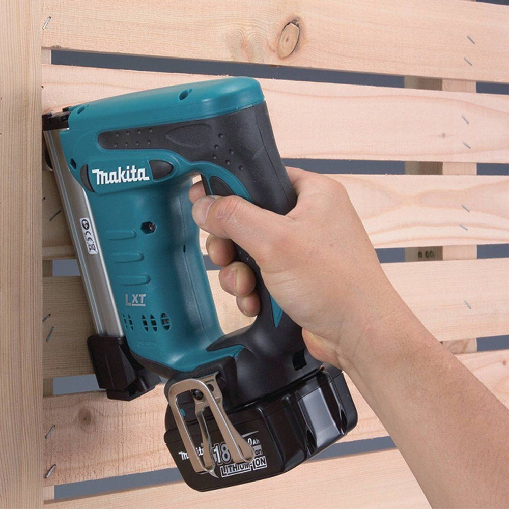 Makita, Makita XTS01Z 18-Volt 3/8-Inch Cordless Lithium-Ion Crown Stapler, - Bare Tool